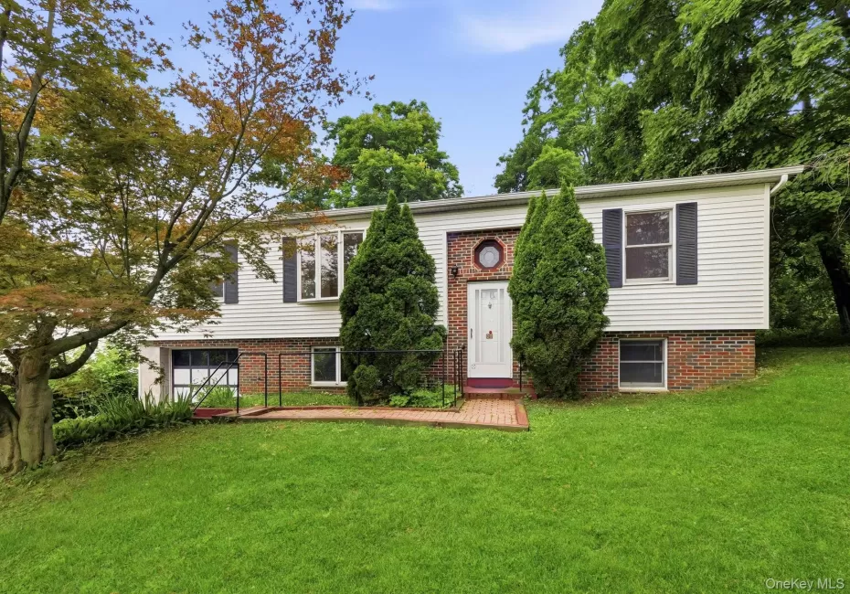 86 Spackenkill Road, Poughkeepsie, NY, 3 Bedrooms Bedrooms, 8 Rooms Rooms,2 BathroomsBathrooms,Residential,For Rent,Spackenkill,0,1029540 86 Spackenkill Road, Poughkeepsie, NY, 3 Bedrooms Bedrooms, 8 Rooms Rooms,2 BathroomsBathrooms,Residential,For Rent,Spackenkill,0,1029540