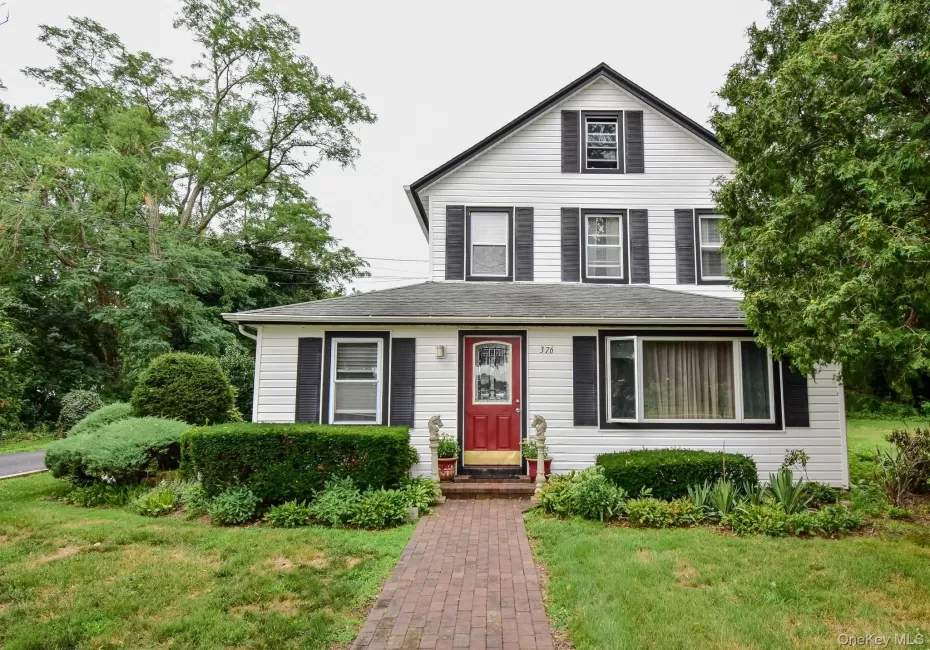 376 Terryville Road, Brookhaven, NY, 1 Bedroom Bedrooms, 4 Rooms Rooms,1 BathroomBathrooms,Residential Lease,For Rent,Terryville,0,1025835 376 Terryville Road, Brookhaven, NY, 1 Bedroom Bedrooms, 4 Rooms Rooms,1 BathroomBathrooms,Residential Lease,For Rent,Terryville,0,1025835