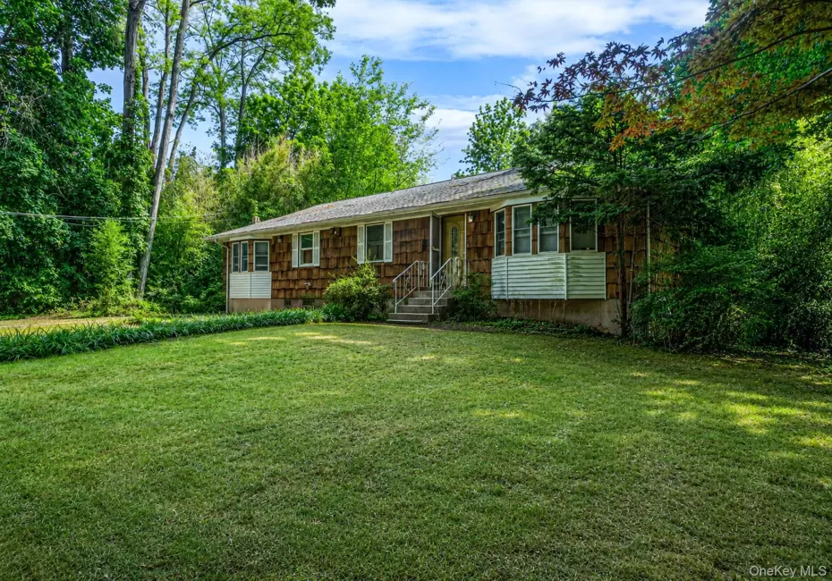 11 Radio Avenue, Brookhaven, NY, 3 Bedrooms Bedrooms, 7 Rooms Rooms,2 BathroomsBathrooms,Residential,For Rent,Radio,0,1030186 11 Radio Avenue, Brookhaven, NY, 3 Bedrooms Bedrooms, 7 Rooms Rooms,2 BathroomsBathrooms,Residential,For Rent,Radio,0,1030186