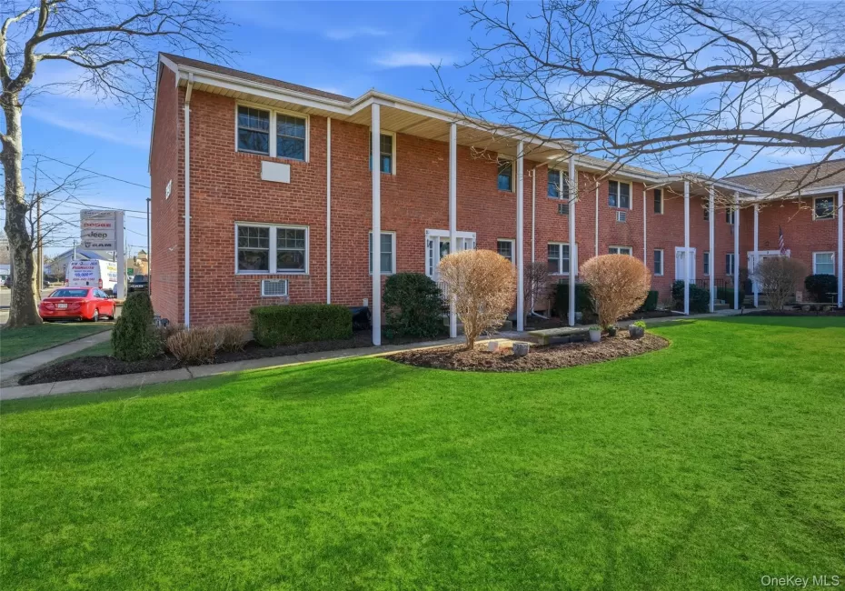 297 Merrick Road, Babylon, NY, 1 Bedroom Bedrooms, 4 Rooms Rooms,1 BathroomBathrooms,Residential,For Rent,Merrick,0,1030264 297 Merrick Road, Babylon, NY, 1 Bedroom Bedrooms, 4 Rooms Rooms,1 BathroomBathrooms,Residential,For Rent,Merrick,0,1030264