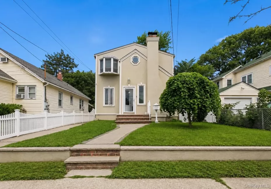 77 Driving Park Avenue, Hempstead, NY, 4 Bedrooms Bedrooms, 10 Rooms Rooms,2 BathroomsBathrooms,Residential,For Rent,Driving Park,0,1029674 77 Driving Park Avenue, Hempstead, NY, 4 Bedrooms Bedrooms, 10 Rooms Rooms,2 BathroomsBathrooms,Residential,For Rent,Driving Park,0,1029674