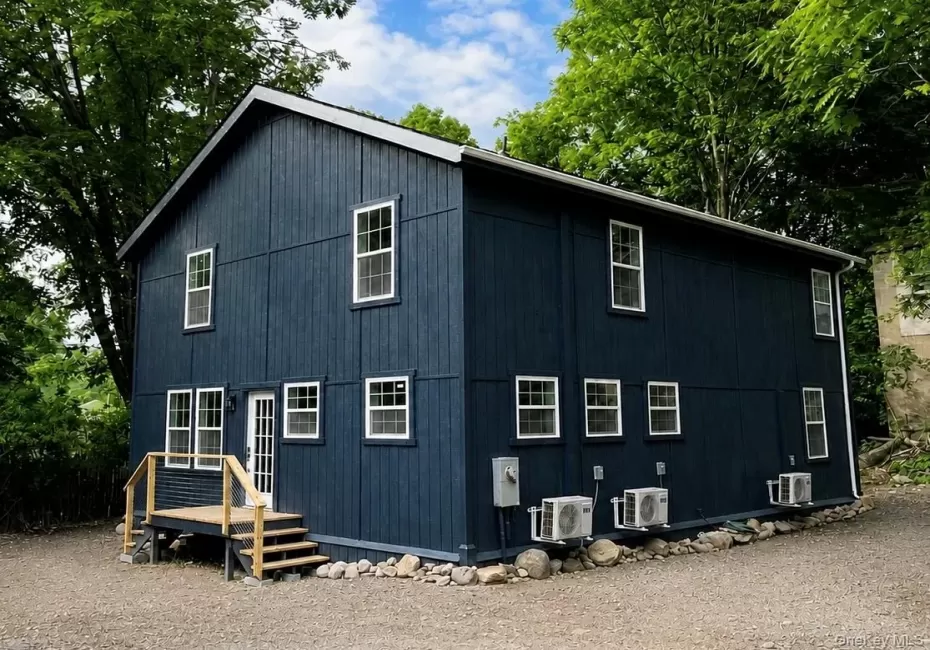 12 Enderly Lane, Wawarsing, NY, 4 Bedrooms Bedrooms, 10 Rooms Rooms,3 BathroomsBathrooms,Residential,For Rent,Enderly,0,1030106 12 Enderly Lane, Wawarsing, NY, 4 Bedrooms Bedrooms, 10 Rooms Rooms,3 BathroomsBathrooms,Residential,For Rent,Enderly,0,1030106