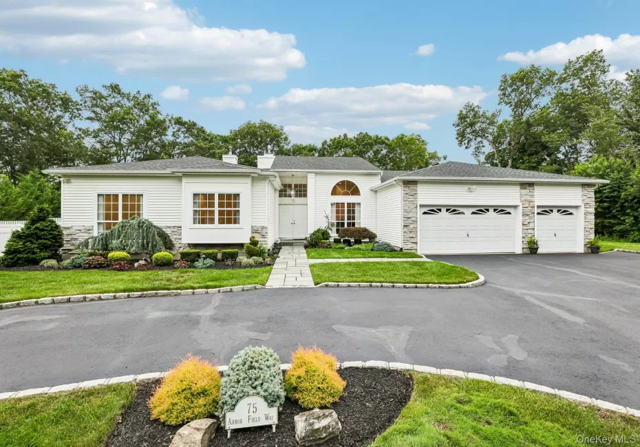 75 Arbor Field Way, Brookhaven, NY, 4 Bedrooms Bedrooms, 9 Rooms Rooms,3 BathroomsBathrooms,Residential,For Rent,Arbor Field,0,1030092 75 Arbor Field Way, Brookhaven, NY, 4 Bedrooms Bedrooms, 9 Rooms Rooms,3 BathroomsBathrooms,Residential,For Rent,Arbor Field,0,1030092