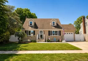 210 Willard Avenue, Oyster Bay, NY, 4 Bedrooms Bedrooms, 7 Rooms Rooms,2 BathroomsBathrooms,Residential,For Rent,Willard,0,1017867 210 Willard Avenue, Oyster Bay, NY, 4 Bedrooms Bedrooms, 7 Rooms Rooms,2 BathroomsBathrooms,Residential,For Rent,Willard,0,1017867
