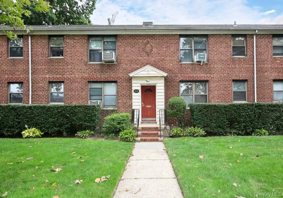 189-19 39th Avenue, New York, NY, 1 Bedroom Bedrooms, 4 Rooms Rooms,1 BathroomBathrooms,Residential,For Rent,39th,0,1029356 189-19 39th Avenue, New York, NY, 1 Bedroom Bedrooms, 4 Rooms Rooms,1 BathroomBathrooms,Residential,For Rent,39th,0,1029356