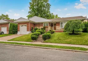 21852 Stewart Road, New York, NY, 3 Bedrooms Bedrooms, 6 Rooms Rooms,3 BathroomsBathrooms,Residential,For Rent,Stewart,0,1021559 21852 Stewart Road, New York, NY, 3 Bedrooms Bedrooms, 6 Rooms Rooms,3 BathroomsBathrooms,Residential,For Rent,Stewart,0,1021559