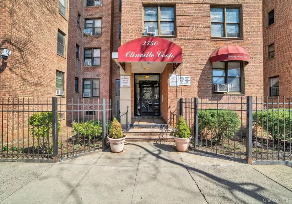 2750 Olinville Avenue, New York, NY, 2 Bedrooms Bedrooms, 4 Rooms Rooms,1 BathroomBathrooms,Residential,For Rent,Olinville,0,1026411 2750 Olinville Avenue, New York, NY, 2 Bedrooms Bedrooms, 4 Rooms Rooms,1 BathroomBathrooms,Residential,For Rent,Olinville,0,1026411