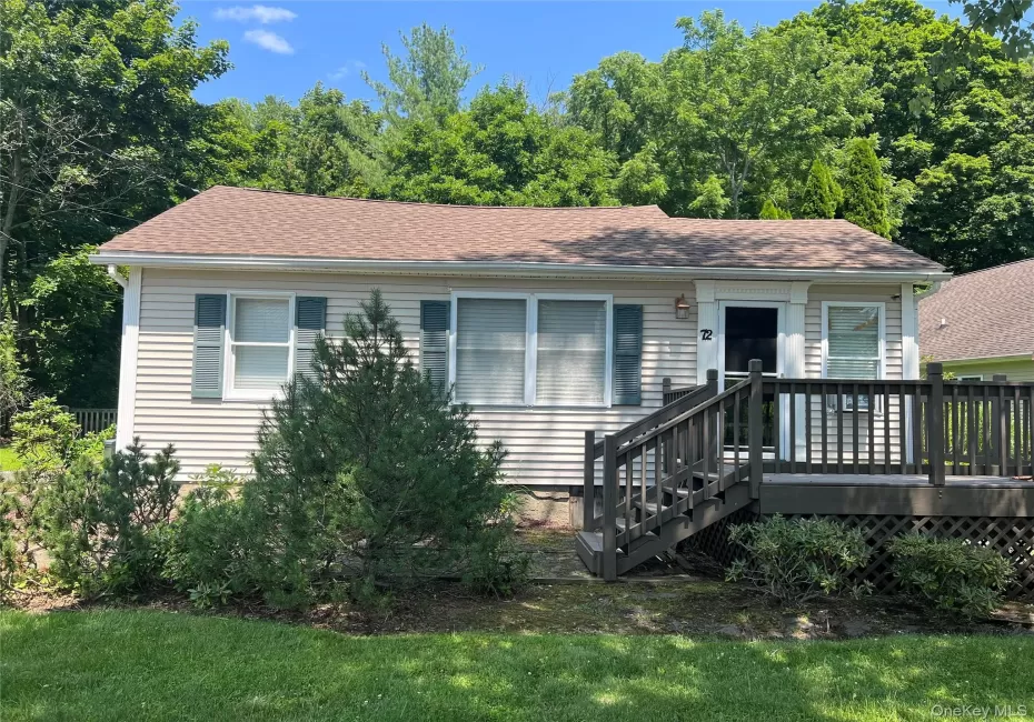 72 Vails Lake Shore Drive, Southeast, NY, 2 Bedrooms Bedrooms, 5 Rooms Rooms,1 BathroomBathrooms,Residential,For Rent,Vails Lake Shore,0,1030339 72 Vails Lake Shore Drive, Southeast, NY, 2 Bedrooms Bedrooms, 5 Rooms Rooms,1 BathroomBathrooms,Residential,For Rent,Vails Lake Shore,0,1030339