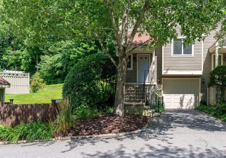 1804 Regent Drive, Mount Kisco, NY, 2 Bedrooms Bedrooms, 6 Rooms Rooms,2 BathroomsBathrooms,Residential,For Rent,Regent,0,1029242 1804 Regent Drive, Mount Kisco, NY, 2 Bedrooms Bedrooms, 6 Rooms Rooms,2 BathroomsBathrooms,Residential,For Rent,Regent,0,1029242