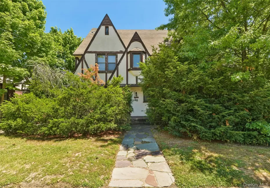 38 Cedarhurst Avenue, Hempstead, NY, 5 Bedrooms Bedrooms, 10 Rooms Rooms,2 BathroomsBathrooms,Residential,For Rent,Cedarhurst,0,1024914 38 Cedarhurst Avenue, Hempstead, NY, 5 Bedrooms Bedrooms, 10 Rooms Rooms,2 BathroomsBathrooms,Residential,For Rent,Cedarhurst,0,1024914