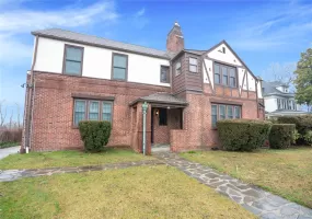 320 Simpson Place, Peekskill, NY, 2 Bedrooms Bedrooms, 5 Rooms Rooms,1 BathroomBathrooms,Residential Lease,For Rent,Simpson,0,1030305 320 Simpson Place, Peekskill, NY, 2 Bedrooms Bedrooms, 5 Rooms Rooms,1 BathroomBathrooms,Residential Lease,For Rent,Simpson,0,1030305