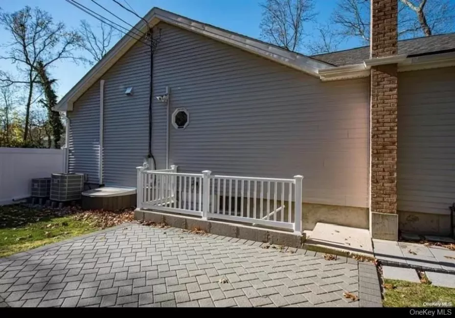 16 WILDWOOD Street, Brookhaven, NY, 1 Bedroom Bedrooms, 3 Rooms Rooms,1 BathroomBathrooms,Residential Lease,For Rent,WILDWOOD,0,1030571 16 WILDWOOD Street, Brookhaven, NY, 1 Bedroom Bedrooms, 3 Rooms Rooms,1 BathroomBathrooms,Residential Lease,For Rent,WILDWOOD,0,1030571