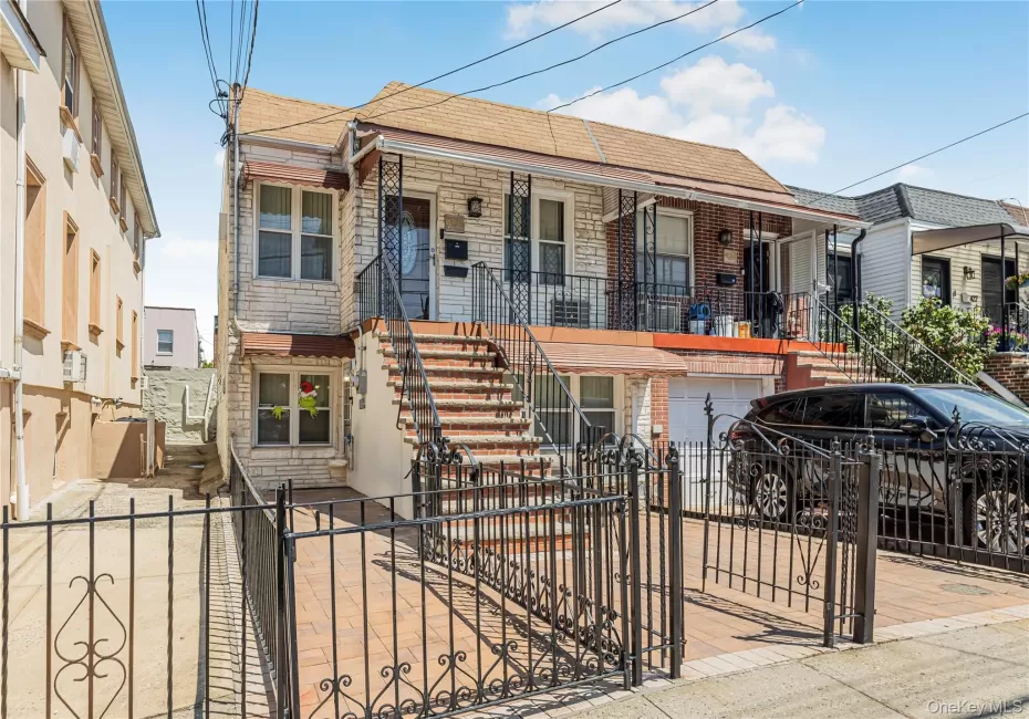 426 Calhoun Avenue, New York, NY, 3 Bedrooms Bedrooms, 7 Rooms Rooms,2 BathroomsBathrooms,Residential,For Rent,Calhoun,0,1030465 426 Calhoun Avenue, New York, NY, 3 Bedrooms Bedrooms, 7 Rooms Rooms,2 BathroomsBathrooms,Residential,For Rent,Calhoun,0,1030465