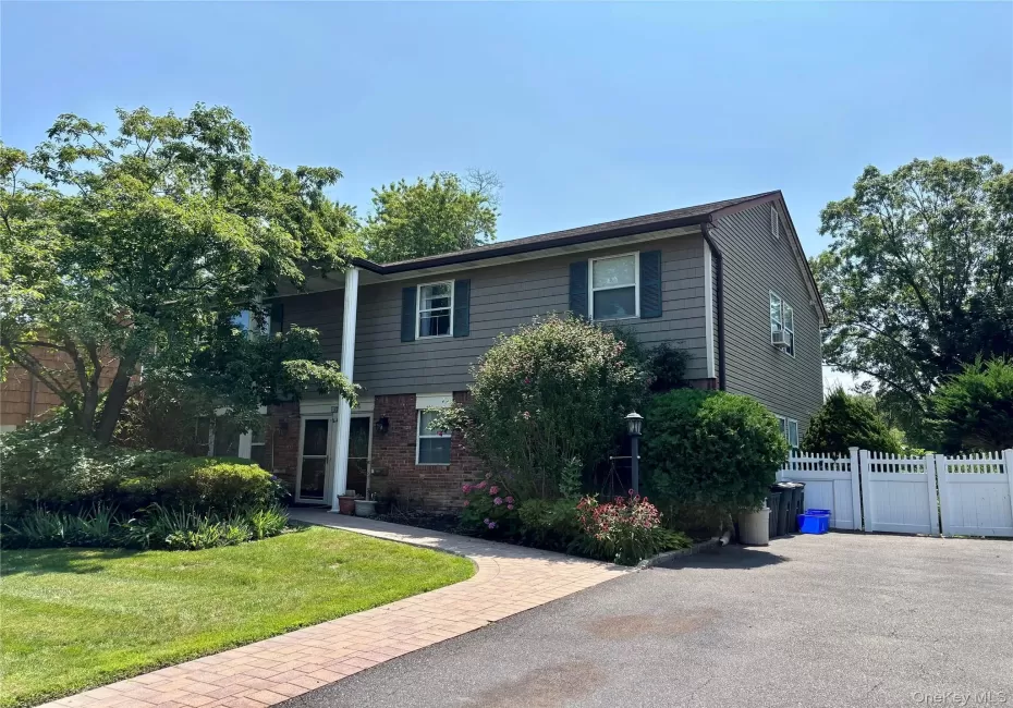 17 Alex Lane, Glen Cove, NY, 3 Bedrooms Bedrooms, 7 Rooms Rooms,2 BathroomsBathrooms,Residential Lease,For Rent,Alex,0,1030524 17 Alex Lane, Glen Cove, NY, 3 Bedrooms Bedrooms, 7 Rooms Rooms,2 BathroomsBathrooms,Residential Lease,For Rent,Alex,0,1030524