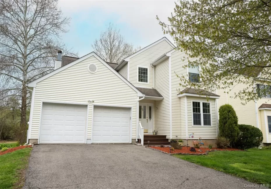 62 Meadowbrook Court, Patterson, NY, 3 Bedrooms Bedrooms, 9 Rooms Rooms,2 BathroomsBathrooms,Residential,For Rent,Meadowbrook,0,1030520 62 Meadowbrook Court, Patterson, NY, 3 Bedrooms Bedrooms, 9 Rooms Rooms,2 BathroomsBathrooms,Residential,For Rent,Meadowbrook,0,1030520