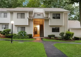 90 Molly Pitcher Lane, Yorktown, NY, 1 Bedroom Bedrooms, 3 Rooms Rooms,1 BathroomBathrooms,Residential,For Rent,Molly Pitcher,0,1030553 90 Molly Pitcher Lane, Yorktown, NY, 1 Bedroom Bedrooms, 3 Rooms Rooms,1 BathroomBathrooms,Residential,For Rent,Molly Pitcher,0,1030553