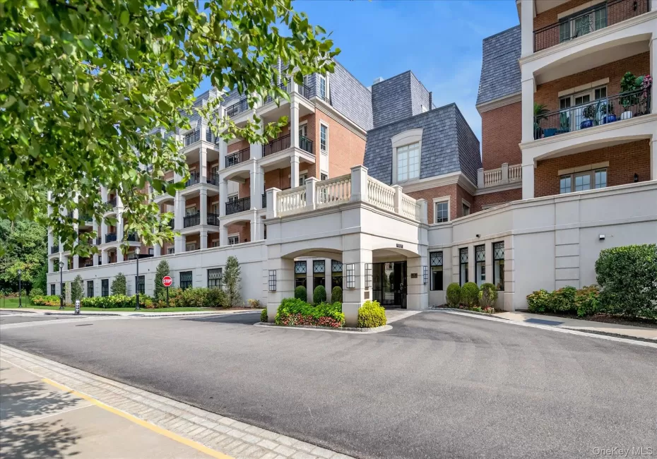 3000 Royal Court, North Hempstead, NY, 2 Bedrooms Bedrooms, 6 Rooms Rooms,2 BathroomsBathrooms,Residential,For Rent,Royal,0,1028278 3000 Royal Court, North Hempstead, NY, 2 Bedrooms Bedrooms, 6 Rooms Rooms,2 BathroomsBathrooms,Residential,For Rent,Royal,0,1028278