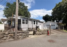 94 Center Street, Highlands, NY, 3 Bedrooms Bedrooms, 6 Rooms Rooms,1 BathroomBathrooms,Residential Lease,For Rent,Center,0,1030233 94 Center Street, Highlands, NY, 3 Bedrooms Bedrooms, 6 Rooms Rooms,1 BathroomBathrooms,Residential Lease,For Rent,Center,0,1030233