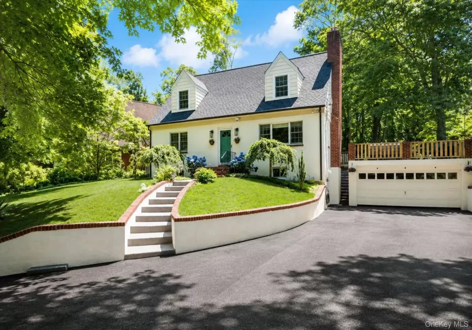 58 Elwood Road, Huntington, NY, 4 Bedrooms Bedrooms, 10 Rooms Rooms,3 BathroomsBathrooms,Residential,For Rent,Elwood,0,1030607 58 Elwood Road, Huntington, NY, 4 Bedrooms Bedrooms, 10 Rooms Rooms,3 BathroomsBathrooms,Residential,For Rent,Elwood,0,1030607