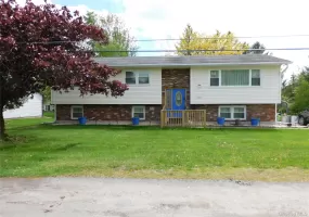 30 Kelly Avenue, Liberty, NY, 3 Bedrooms Bedrooms, 5 Rooms Rooms,2 BathroomsBathrooms,Residential,For Rent,Kelly,0,1030286 30 Kelly Avenue, Liberty, NY, 3 Bedrooms Bedrooms, 5 Rooms Rooms,2 BathroomsBathrooms,Residential,For Rent,Kelly,0,1030286