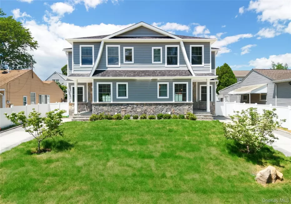 37 Corchaug Avenue, North Hempstead, NY, 4 Bedrooms Bedrooms, 9 Rooms Rooms,4 BathroomsBathrooms,Residential Lease,For Rent,Corchaug,0,1012485 37 Corchaug Avenue, North Hempstead, NY, 4 Bedrooms Bedrooms, 9 Rooms Rooms,4 BathroomsBathrooms,Residential Lease,For Rent,Corchaug,0,1012485