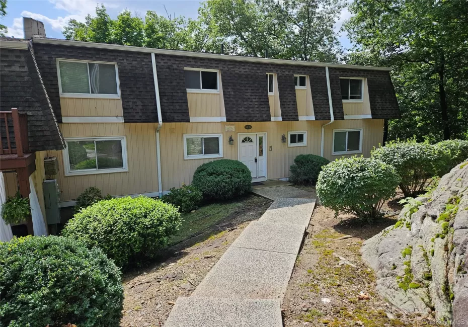 Welcome to 18-17 Pavilion Ridge Way Welcome to 18-17 Pavilion Ridge Way