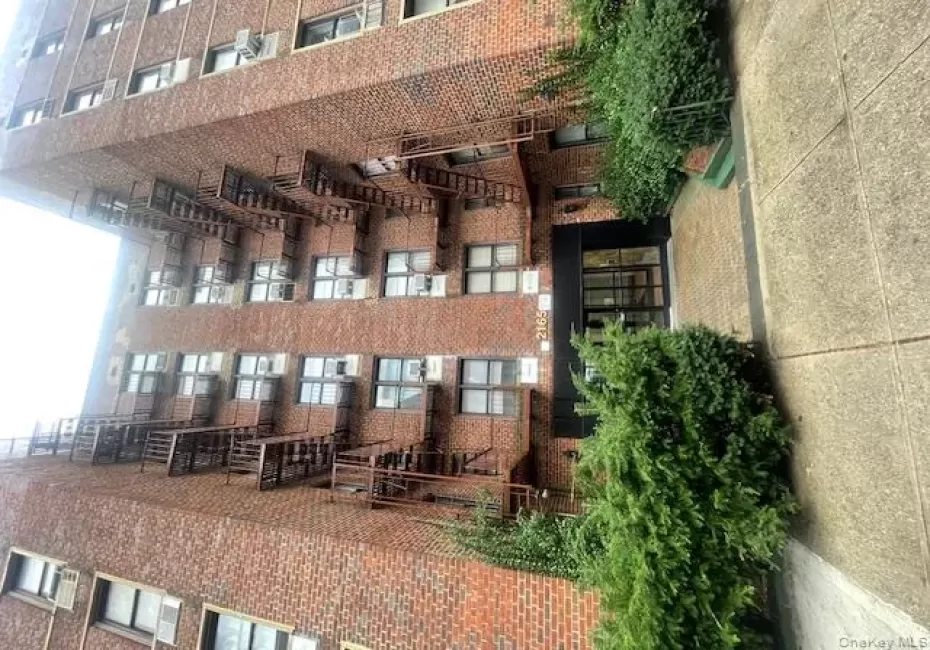 View of apartment building / complex View of apartment building / complex