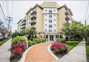 260 Beach 81st Street, New York, NY, 2 Bedrooms Bedrooms, 4 Rooms Rooms,1 BathroomBathrooms,Residential,For Rent,Beach 81st,0,922653 260 Beach 81st Street, New York, NY, 2 Bedrooms Bedrooms, 4 Rooms Rooms,1 BathroomBathrooms,Residential,For Rent,Beach 81st,0,922653