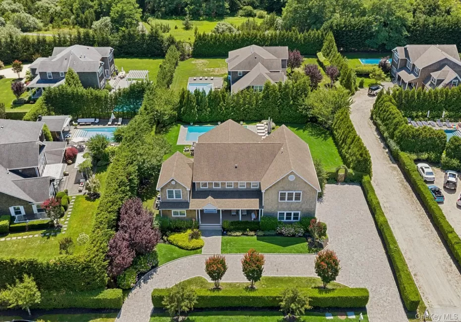 22 Summer Drive, Southampton, NY, 4 Bedrooms Bedrooms, 14 Rooms Rooms,3 BathroomsBathrooms,Residential,For Rent,Summer,0,1025348 22 Summer Drive, Southampton, NY, 4 Bedrooms Bedrooms, 14 Rooms Rooms,3 BathroomsBathrooms,Residential,For Rent,Summer,0,1025348