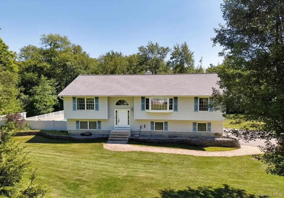 3 Justbrand Lane, La Grange, NY, 3 Bedrooms Bedrooms, 8 Rooms Rooms,3 BathroomsBathrooms,Residential,For Rent,Justbrand,0,1028685 3 Justbrand Lane, La Grange, NY, 3 Bedrooms Bedrooms, 8 Rooms Rooms,3 BathroomsBathrooms,Residential,For Rent,Justbrand,0,1028685