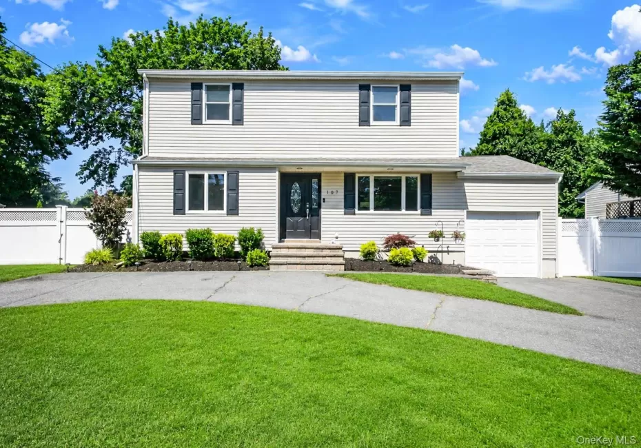 107 Terry Road, Islip, NY, 3 Bedrooms Bedrooms, 8 Rooms Rooms,2 BathroomsBathrooms,Residential,For Rent,Terry,0,1030989 107 Terry Road, Islip, NY, 3 Bedrooms Bedrooms, 8 Rooms Rooms,2 BathroomsBathrooms,Residential,For Rent,Terry,0,1030989