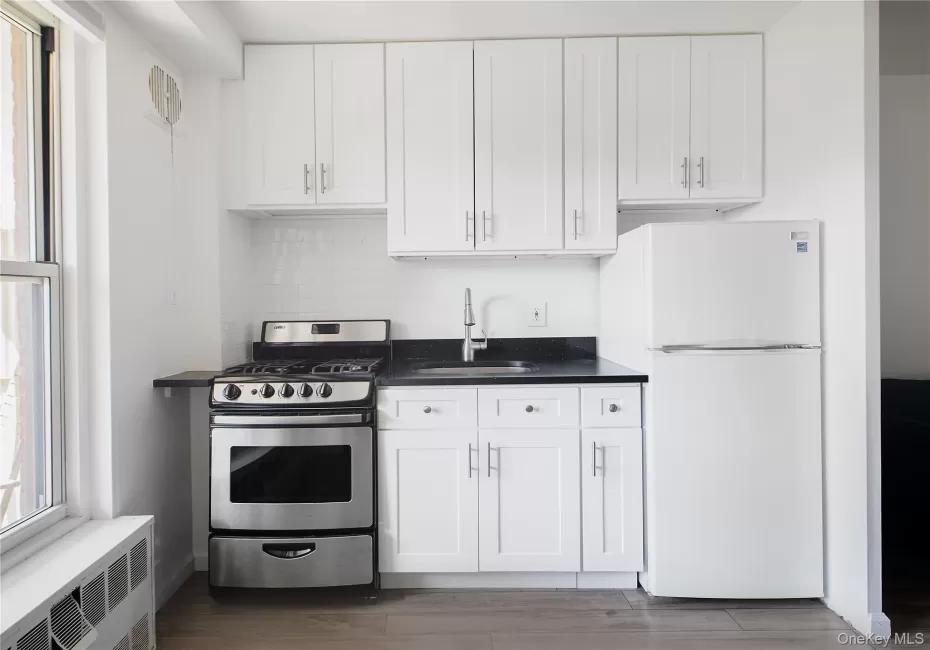 35-31 85th Street, New York, NY, 1 Room Rooms,1 BathroomBathrooms,Residential,For Rent,85th,0,1030933 35-31 85th Street, New York, NY, 1 Room Rooms,1 BathroomBathrooms,Residential,For Rent,85th,0,1030933