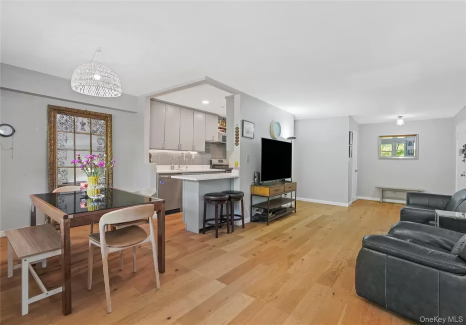 151-25 88th Street, New York, NY, 2 Bedrooms Bedrooms, 4 Rooms Rooms,2 BathroomsBathrooms,Residential,For Rent,88th,0,1031086 151-25 88th Street, New York, NY, 2 Bedrooms Bedrooms, 4 Rooms Rooms,2 BathroomsBathrooms,Residential,For Rent,88th,0,1031086