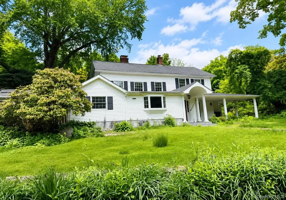 82 Shingle House Road, Millwood. Mini Estate Rare Find 82 Shingle House Road, Millwood. Mini Estate Rare Find