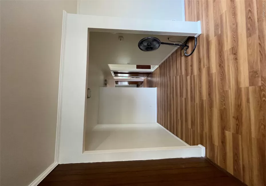 164-26 76th Avenue, New York, NY, 2 Bedrooms Bedrooms, 5 Rooms Rooms,1 BathroomBathrooms,Residential Lease,For Rent,76th,0,1030506 164-26 76th Avenue, New York, NY, 2 Bedrooms Bedrooms, 5 Rooms Rooms,1 BathroomBathrooms,Residential Lease,For Rent,76th,0,1030506