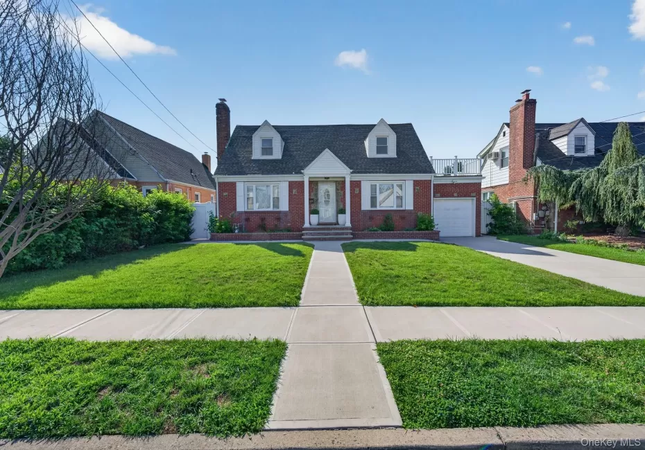 69 Bank Street, Hempstead, NY, 2 Bedrooms Bedrooms, 8 Rooms Rooms,1 BathroomBathrooms,Residential Lease,For Rent,Bank,0,1031429 69 Bank Street, Hempstead, NY, 2 Bedrooms Bedrooms, 8 Rooms Rooms,1 BathroomBathrooms,Residential Lease,For Rent,Bank,0,1031429