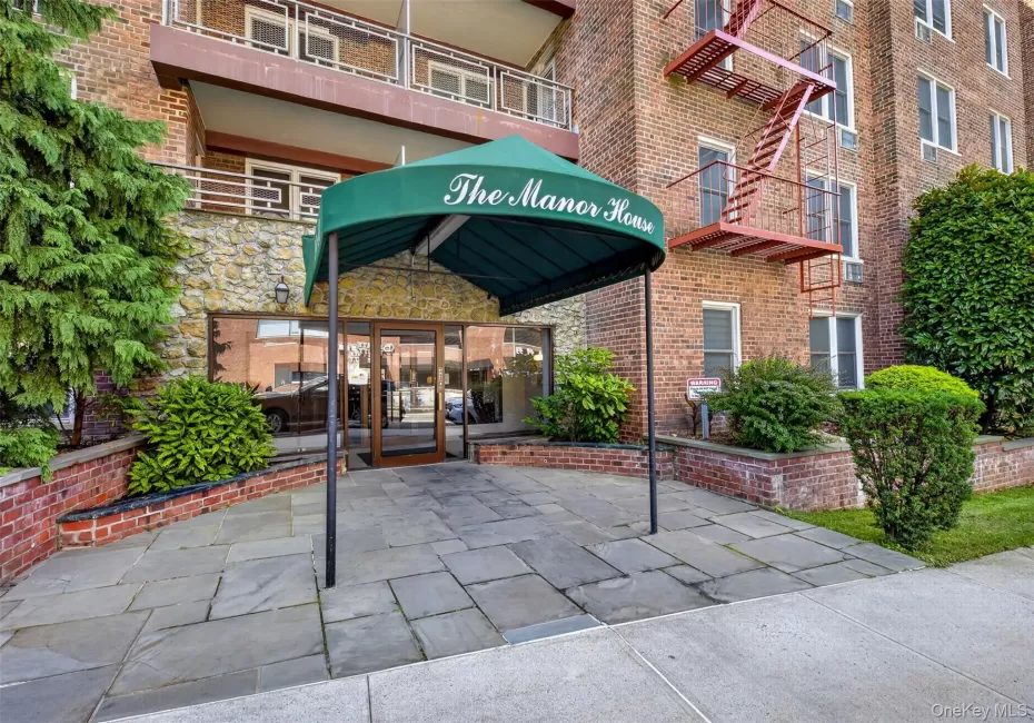 241-20 Northern Blvd, New York, NY, 1 Bedroom Bedrooms, 4 Rooms Rooms,1 BathroomBathrooms,Residential,For Rent,Northern Blvd,0,1031282 241-20 Northern Blvd, New York, NY, 1 Bedroom Bedrooms, 4 Rooms Rooms,1 BathroomBathrooms,Residential,For Rent,Northern Blvd,0,1031282