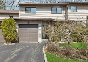 87 Northgate Circle, Huntington, NY, 3 Bedrooms Bedrooms, 6 Rooms Rooms,2 BathroomsBathrooms,Residential Lease,For Rent,Northgate Circle,0,1031308 87 Northgate Circle, Huntington, NY, 3 Bedrooms Bedrooms, 6 Rooms Rooms,2 BathroomsBathrooms,Residential Lease,For Rent,Northgate Circle,0,1031308