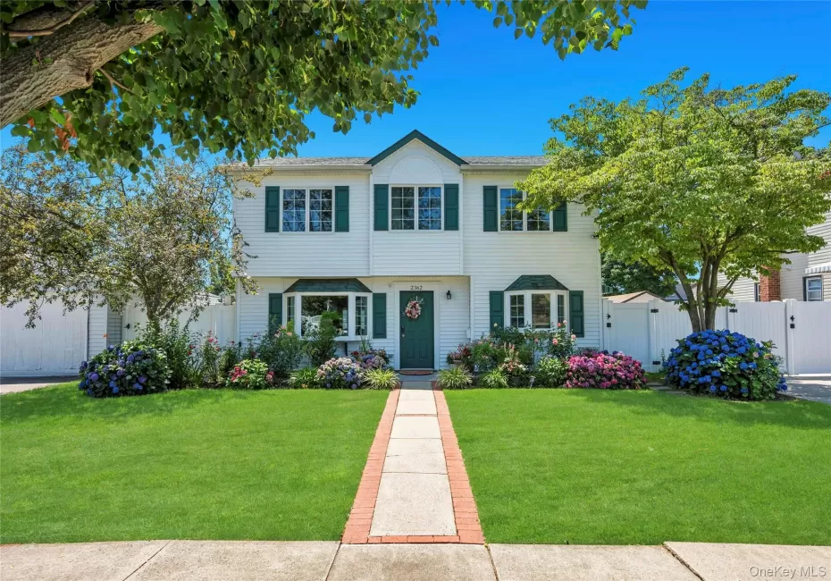 2362 6th Street, Hempstead, NY, 4 Bedrooms Bedrooms, 10 Rooms Rooms,2 BathroomsBathrooms,Residential,For Rent,6th,0,1030759 2362 6th Street, Hempstead, NY, 4 Bedrooms Bedrooms, 10 Rooms Rooms,2 BathroomsBathrooms,Residential,For Rent,6th,0,1030759