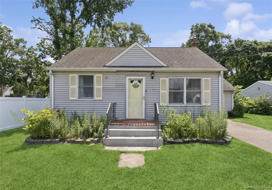 8 Beecher Avenue, Islip, NY, 3 Bedrooms Bedrooms, 7 Rooms Rooms,1 BathroomBathrooms,Residential,For Rent,Beecher,0,1030879 8 Beecher Avenue, Islip, NY, 3 Bedrooms Bedrooms, 7 Rooms Rooms,1 BathroomBathrooms,Residential,For Rent,Beecher,0,1030879