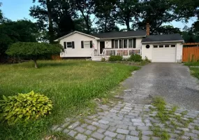 229 Mill Road, Brookhaven, NY, 3 Bedrooms Bedrooms, 7 Rooms Rooms,1 BathroomBathrooms,Residential,For Rent,Mill,0,1031440 229 Mill Road, Brookhaven, NY, 3 Bedrooms Bedrooms, 7 Rooms Rooms,1 BathroomBathrooms,Residential,For Rent,Mill,0,1031440