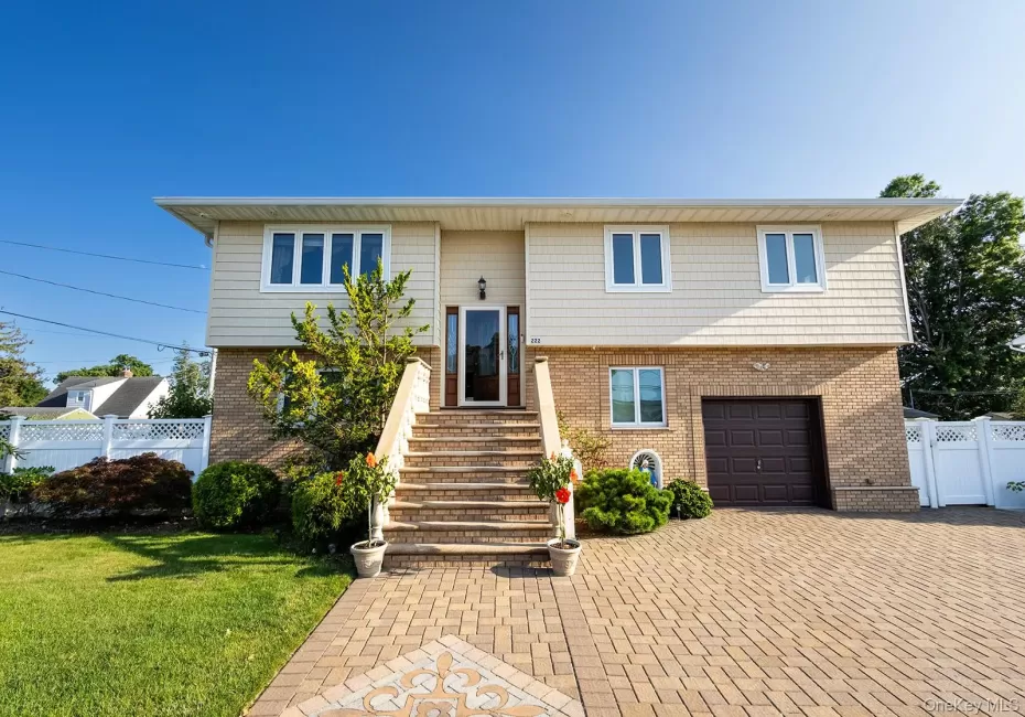 222 Pine Street, Oyster Bay, NY, 3 Bedrooms Bedrooms, 10 Rooms Rooms,3 BathroomsBathrooms,Residential,For Rent,Pine,0,1031465 222 Pine Street, Oyster Bay, NY, 3 Bedrooms Bedrooms, 10 Rooms Rooms,3 BathroomsBathrooms,Residential,For Rent,Pine,0,1031465