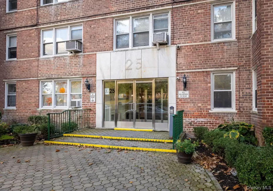 25 Knolls Crescent, New York, NY, 3 Bedrooms Bedrooms, 5 Rooms Rooms,1 BathroomBathrooms,Residential,For Rent,Knolls,0,1031565 25 Knolls Crescent, New York, NY, 3 Bedrooms Bedrooms, 5 Rooms Rooms,1 BathroomBathrooms,Residential,For Rent,Knolls,0,1031565