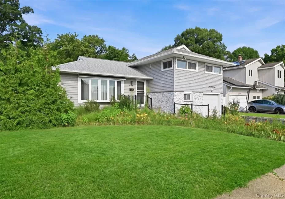 658 Richmond Road, Hempstead, NY, 3 Bedrooms Bedrooms, 7 Rooms Rooms,2 BathroomsBathrooms,Residential,For Rent,Richmond,0,1030787 658 Richmond Road, Hempstead, NY, 3 Bedrooms Bedrooms, 7 Rooms Rooms,2 BathroomsBathrooms,Residential,For Rent,Richmond,0,1030787