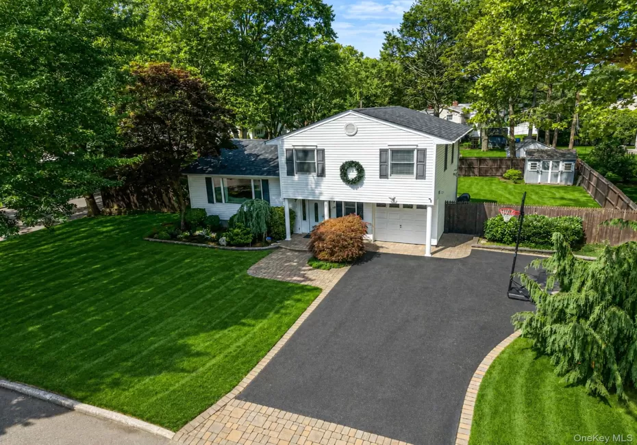 49 Munson Court, Huntington, NY, 3 Bedrooms Bedrooms, 7 Rooms Rooms,1 BathroomBathrooms,Residential,For Rent,Munson,0,1030949 49 Munson Court, Huntington, NY, 3 Bedrooms Bedrooms, 7 Rooms Rooms,1 BathroomBathrooms,Residential,For Rent,Munson,0,1030949