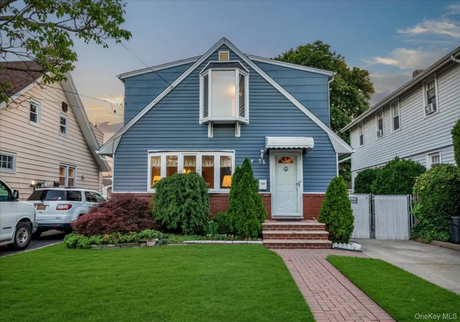 78 Rockaway Parkway, Hempstead, NY, 5 Bedrooms Bedrooms, 11 Rooms Rooms,2 BathroomsBathrooms,Residential,For Rent,Rockaway,0,1031442 78 Rockaway Parkway, Hempstead, NY, 5 Bedrooms Bedrooms, 11 Rooms Rooms,2 BathroomsBathrooms,Residential,For Rent,Rockaway,0,1031442