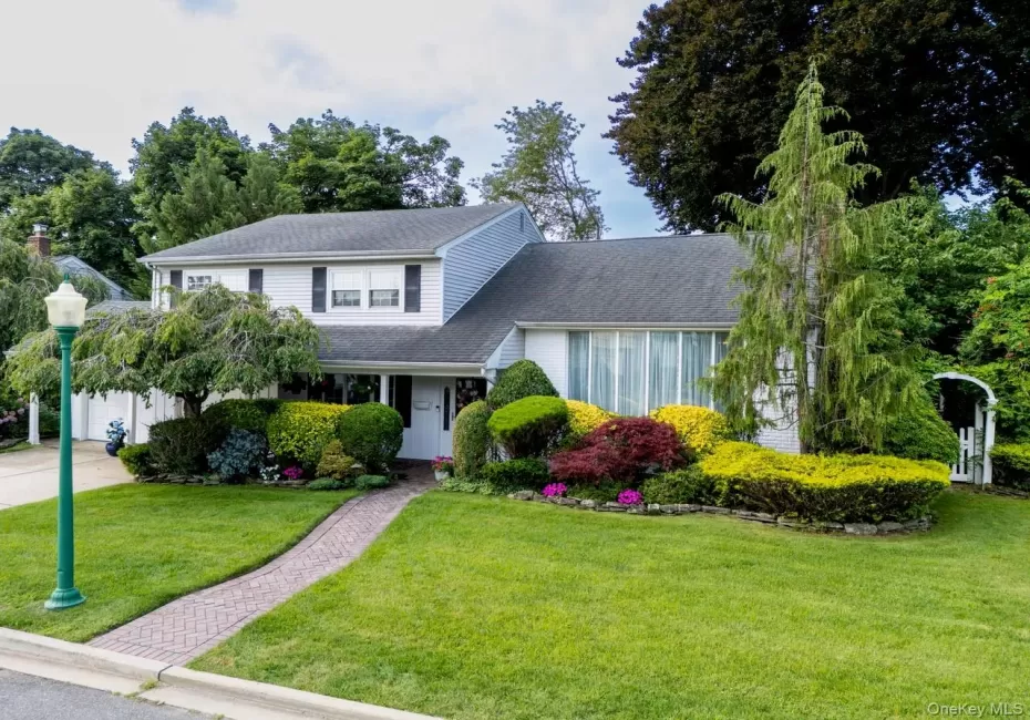 6 Huber Court, Hempstead, NY, 3 Bedrooms Bedrooms, 9 Rooms Rooms,2 BathroomsBathrooms,Residential,For Rent,Huber,0,1031548 6 Huber Court, Hempstead, NY, 3 Bedrooms Bedrooms, 9 Rooms Rooms,2 BathroomsBathrooms,Residential,For Rent,Huber,0,1031548