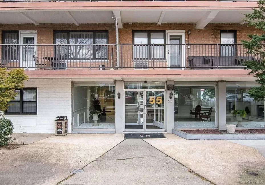 55 Bergen Place, Hempstead, NY, 1 Bedroom Bedrooms, 4 Rooms Rooms,1 BathroomBathrooms,Residential,For Rent,Bergen,0,1031511 55 Bergen Place, Hempstead, NY, 1 Bedroom Bedrooms, 4 Rooms Rooms,1 BathroomBathrooms,Residential,For Rent,Bergen,0,1031511