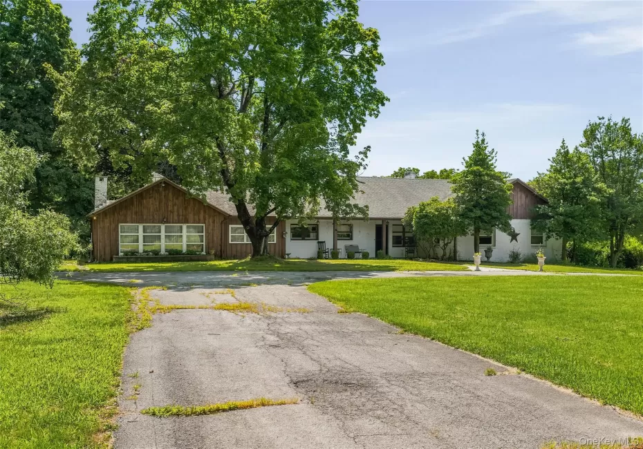 130 Cromwell Hill Road, Monroe, NY, 4 Bedrooms Bedrooms, 10 Rooms Rooms,2 BathroomsBathrooms,Residential,For Rent,Cromwell Hill,0,1030858 130 Cromwell Hill Road, Monroe, NY, 4 Bedrooms Bedrooms, 10 Rooms Rooms,2 BathroomsBathrooms,Residential,For Rent,Cromwell Hill,0,1030858