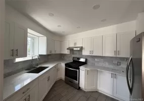 6507 Jay Avenue, New York, NY, 3 Bedrooms Bedrooms, 5 Rooms Rooms,1 BathroomBathrooms,Residential Lease,For Rent,Jay,0,1016286 6507 Jay Avenue, New York, NY, 3 Bedrooms Bedrooms, 5 Rooms Rooms,1 BathroomBathrooms,Residential Lease,For Rent,Jay,0,1016286